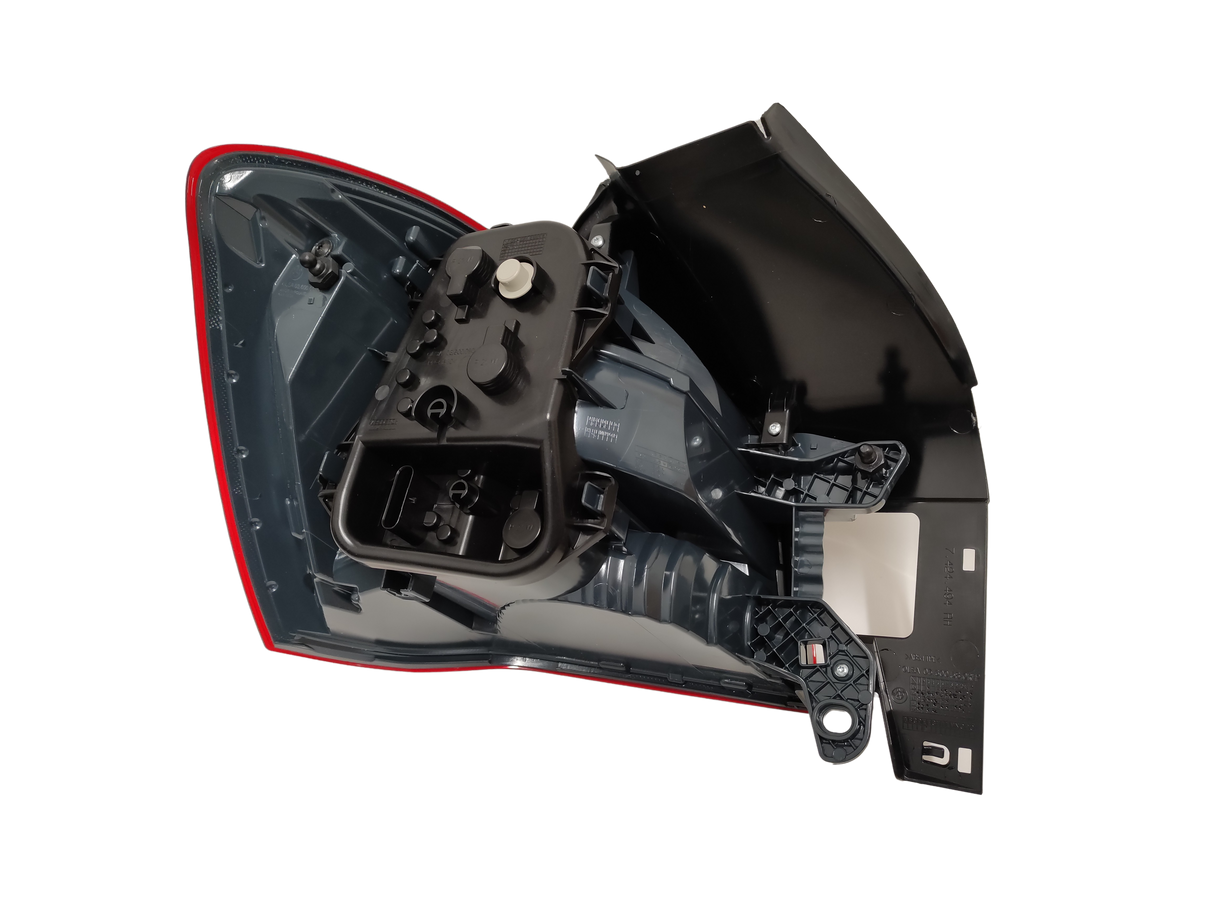 BMW 1 SERIES Original Exterior Taillight Reverse LED DX 63217359018
