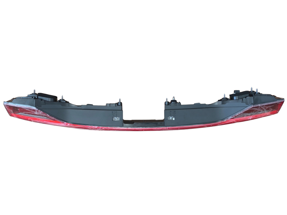 AUDI A7 Original Taillight Fascia 4K8 945 095